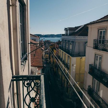 The Blue House - Bica Yellow Tram Lisboa Exterior foto